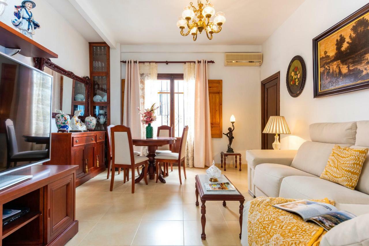 סביליה Hsh Suites Barrio Santa Cruz מראה חיצוני תמונה