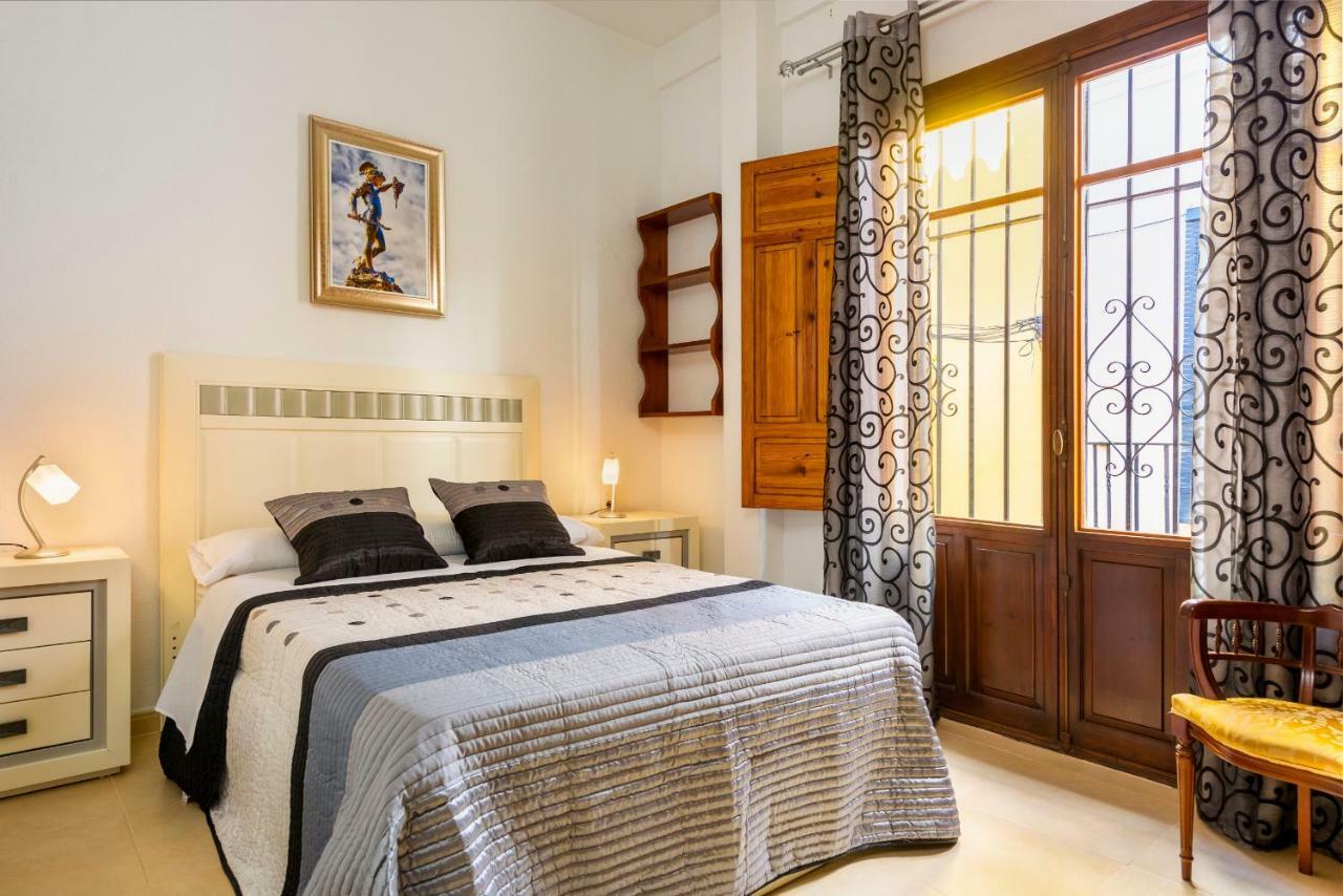 סביליה Hsh Suites Barrio Santa Cruz מראה חיצוני תמונה